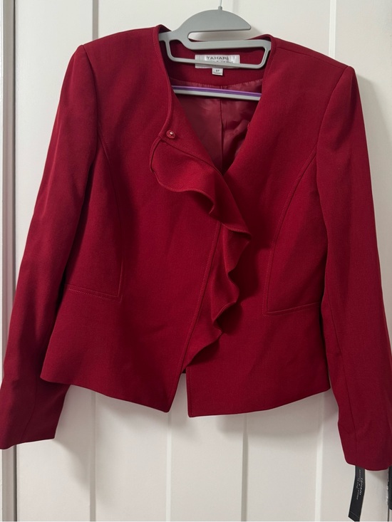 Tahari Jackets & Blazers - Tahari Arthur S. Levine‎ Merlot Red Blazer Jacket Women’s Size 8P Petite NWT